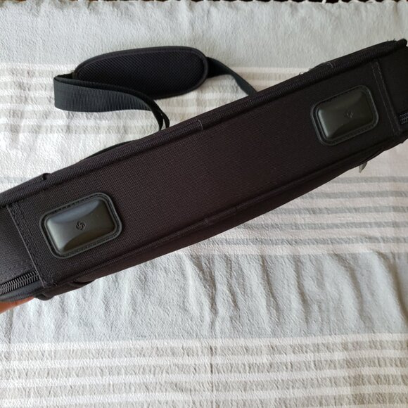 Samsonite computer bag, black fabric, up to 17 in laptop - Picture 6 of 6